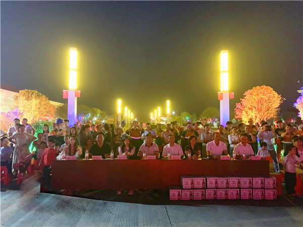 永州紅獅舉辦“壯麗70年，奮斗新時代”國慶晚會暨 員工集體生日會